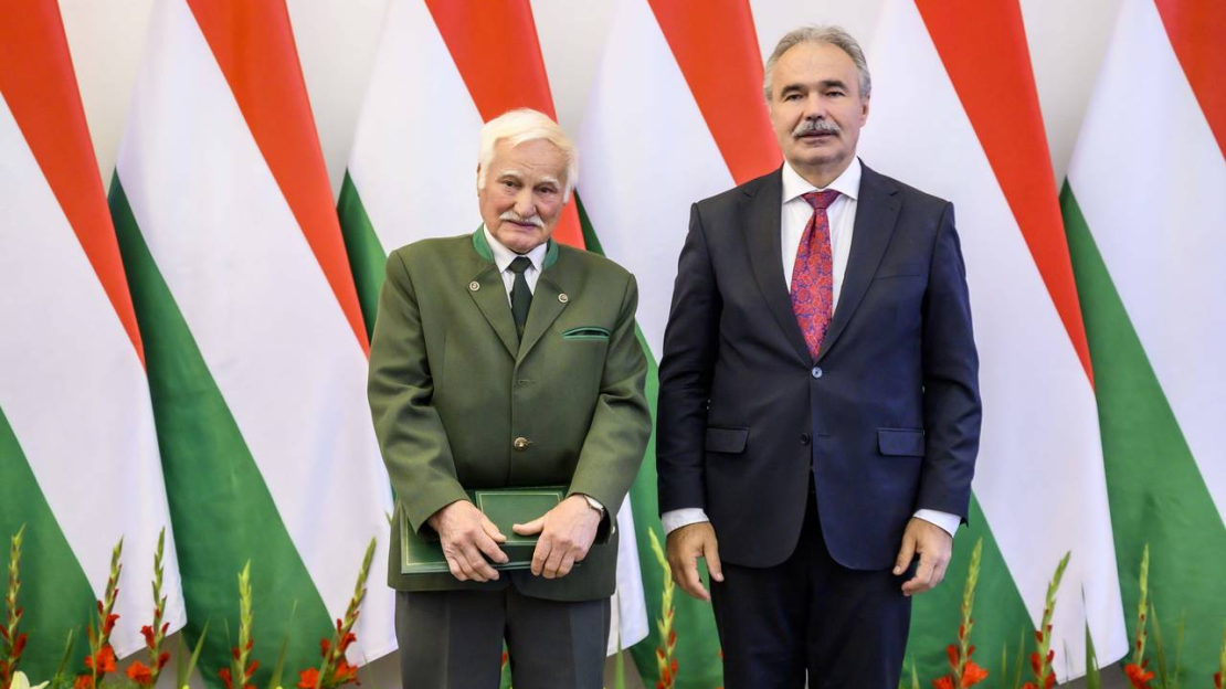 Életfa emlékplakettet kapott Bojtár Lajos, az EGERERDŐ Zrt nyugalmazott kollégája.